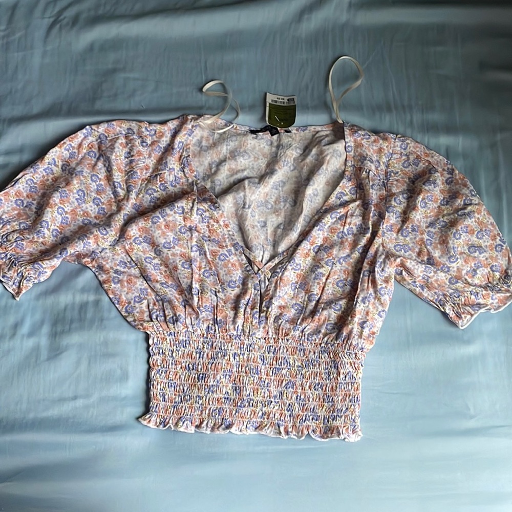 A floral crop top. Brand: mixed threads Size: S